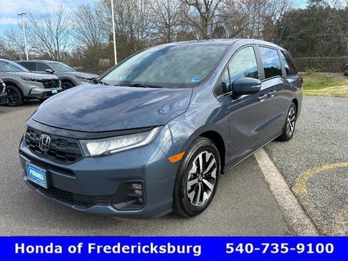 Certified 2026 Honda Odyssey EX-L image 2