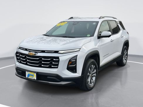 Certified 2025 Chevrolet Equinox LT w/ Convenience Package II image 3