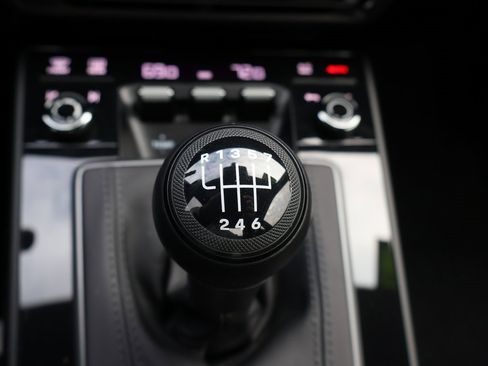 Used 2024 Porsche 911 Carrera T image 26