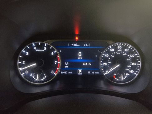 Used 2022 Nissan Sentra SR w/ Trunk Package FWD image 23