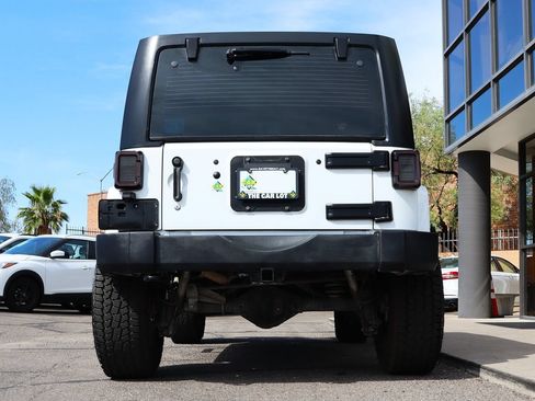 Used 2015 Jeep Wrangler Unlimited Sport w/ Max Tow Package AWD/4WD image 14