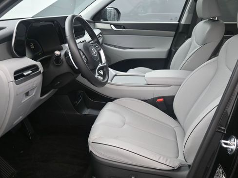 Used 2025 Hyundai Palisade SEL FWD image 15