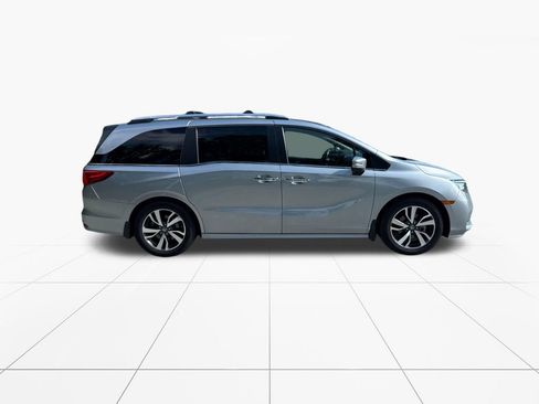 Used 2021 Honda Odyssey Touring image 9