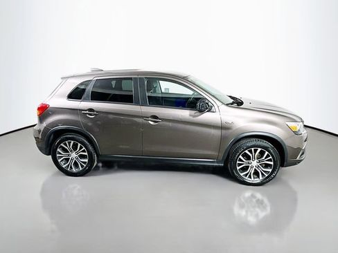Used 2018 Mitsubishi Outlander Sport ES image 5