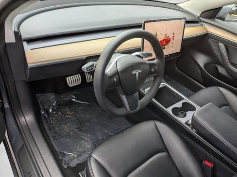 Used 2023 Tesla Model 3 Performance image 10