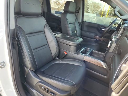 Used 2020 GMC Sierra 1500 Denali w/ Denali Ultimate Package AWD/4WD image 25