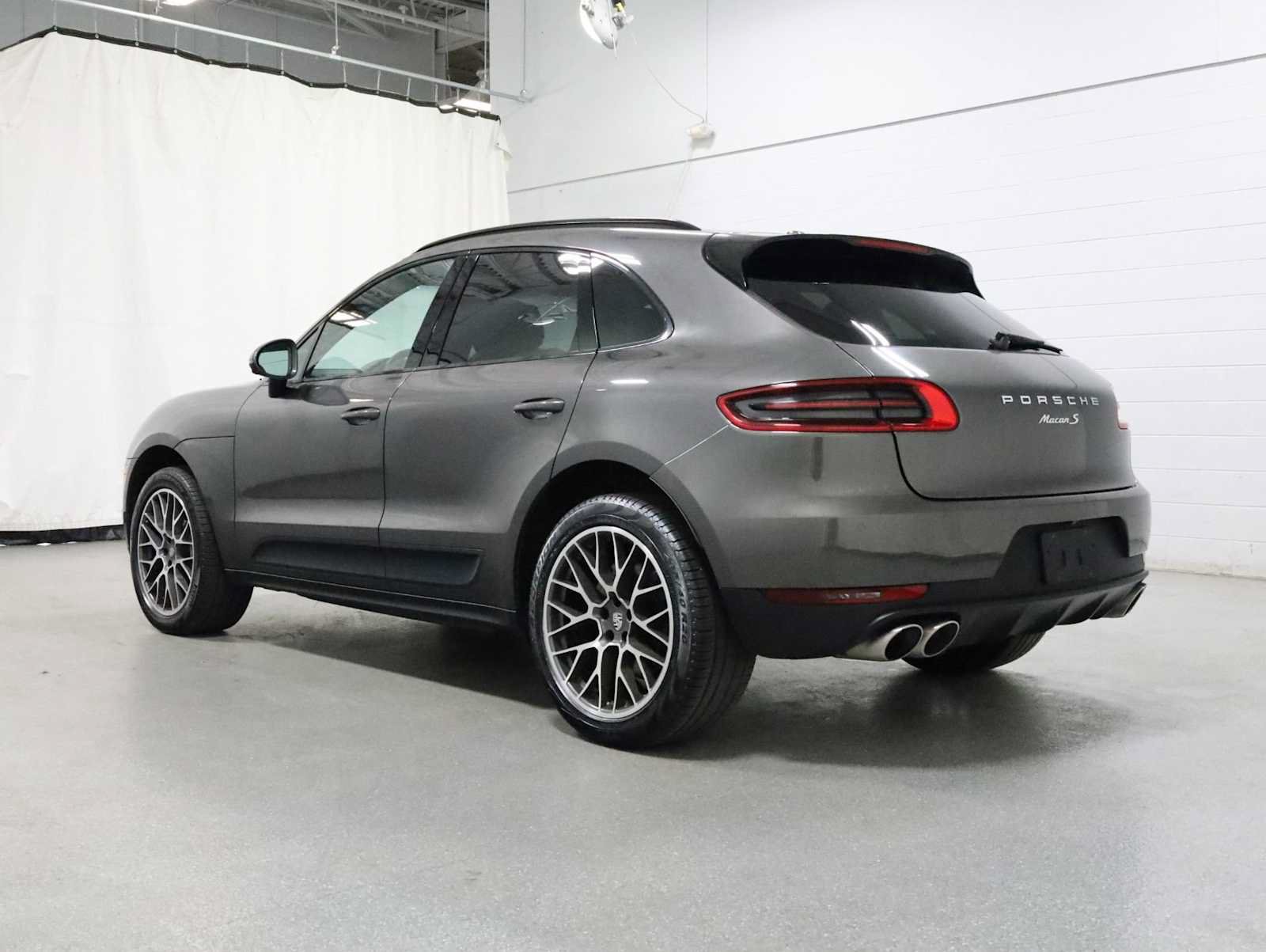 Used 2016 Porsche Macan S AWD/4WD image 3
