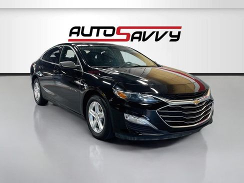 Used 2022 Chevrolet Malibu LS FWD image 1