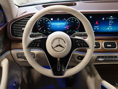New 2026 Mercedes-Benz Maybach GLS 600 4MATIC image 16
