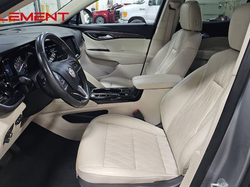Used 2023 Buick Envision Avenir image 12