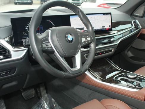 Certified 2024 BMW X5 xDrive40i w/ Premium Package image 14