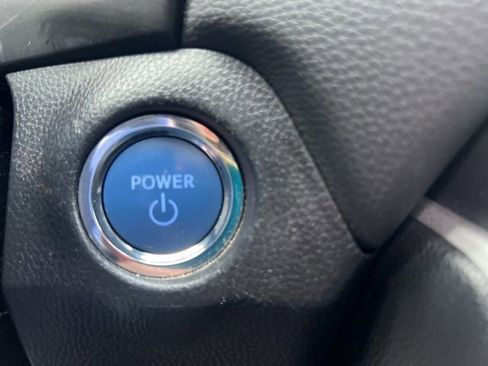 Used 2021 Toyota RAV4 XLE w/ Convenience Package image 37