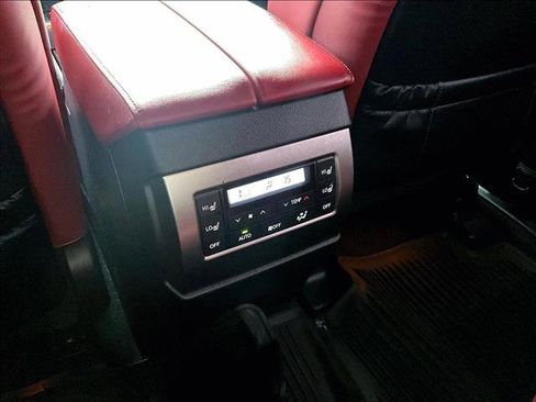 Used 2022 Lexus GX 460 Premium w/ Premium Package AWD/4WD image 22