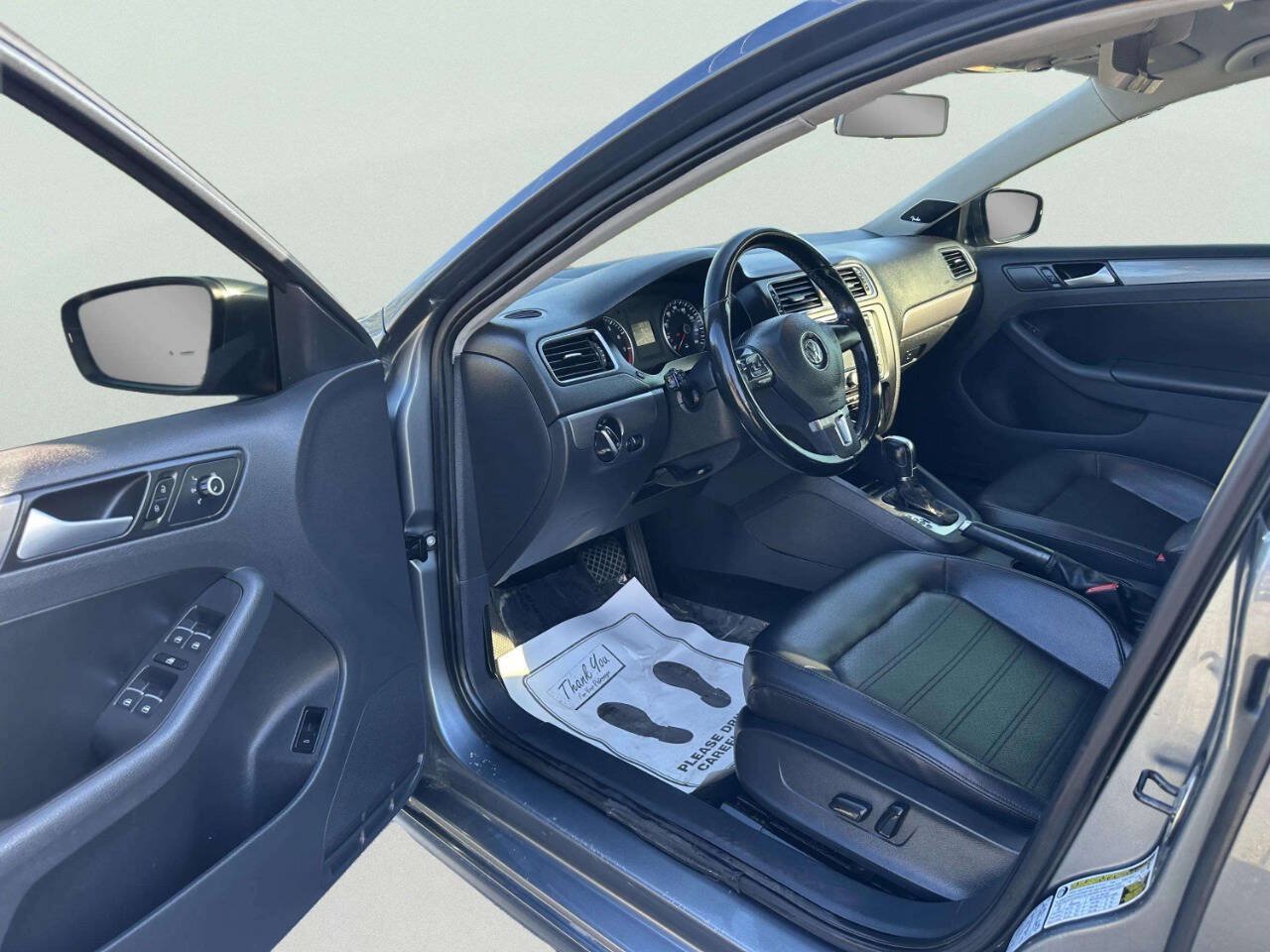 Used 2014 Volkswagen Jetta SEL FWD image 29