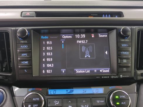 Used 2018 Toyota RAV4 XLE w/ Convenience Package AWD/4WD image 18
