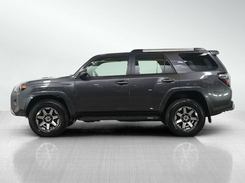 Used 2018 Toyota 4Runner TRD Off-Road Premium image 2