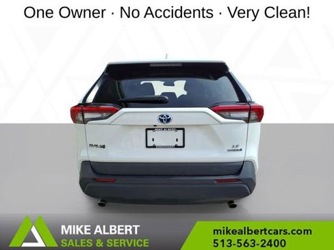 Used 2021 Toyota RAV4 LE image 6