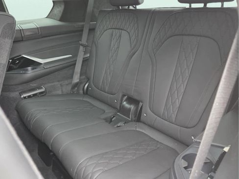 Certified 2025 BMW X7 M60i AWD/4WD image 10