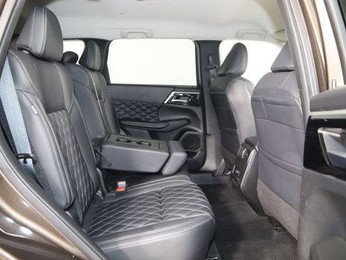 Used 2022 Mitsubishi Outlander SEL AWD/4WD image 13
