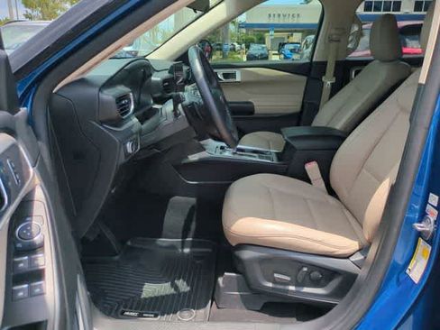 Used 2020 Ford Explorer XLT w/ Equipment Group 202A RWD image 17