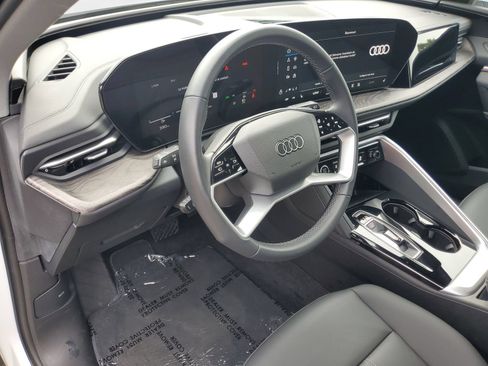 Used 2025 Audi Q5 Premium w/ Convenience Package AWD/4WD image 18