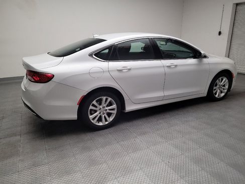 Used 2015 Chrysler 200 Limited w/ Convenience Group FWD image 10