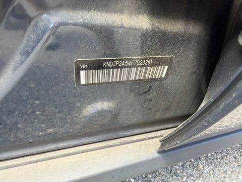 Used 2014 Kia Soul + FWD image 8