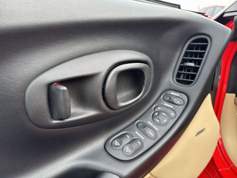 Used 1998 Chevrolet Corvette Base w/ Performance Handling Pkg image 14