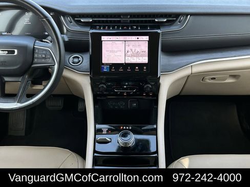 Used 2022 Jeep Grand Cherokee Limited AWD/4WD image 13