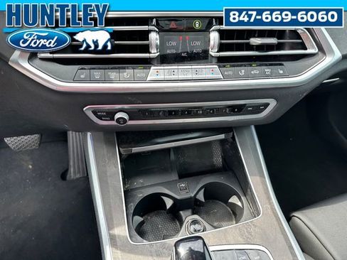 Used 2022 BMW X5 xDrive40i w/ Premium Package image 24