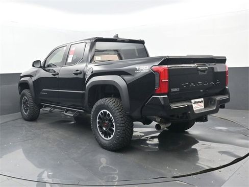 New 2025 Toyota Tacoma TRD Off-Road image 3