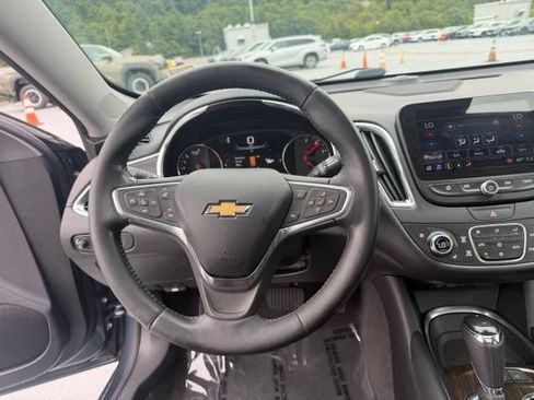 Used 2020 Chevrolet Malibu Premier FWD image 13