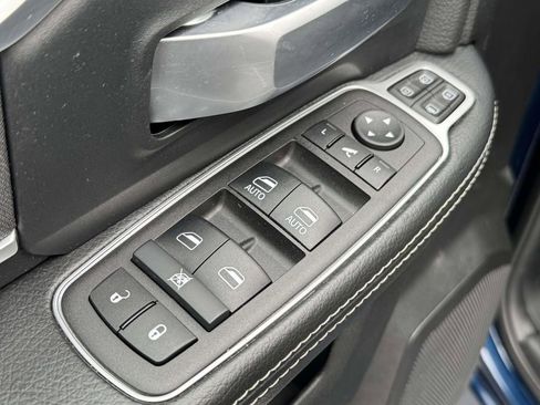 Used 2024 RAM 2500 Big Horn w/ Bed Utility Group image 27