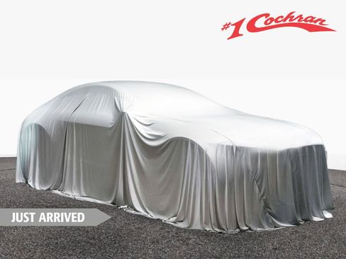 Used 2023 Toyota Camry SE image 1