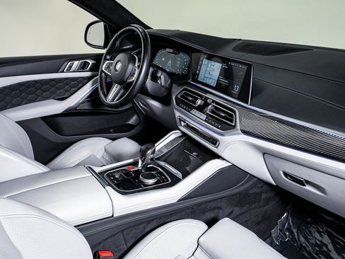 Used 2022 BMW X6 M Competition w/ Competition Package image 15