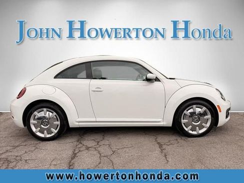 Used 2019 Volkswagen Beetle 2.0T SE w/ SE Premium Package FWD image 3