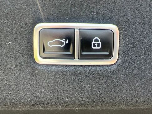 Used 2024 Hyundai Ioniq 6 SE RWD image 43