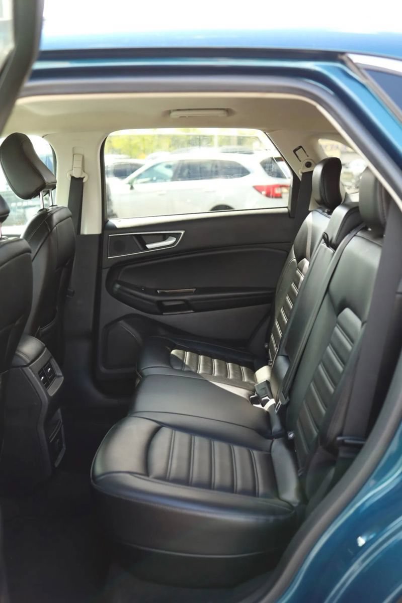 Used 2020 Ford Edge SEL FWD image 30
