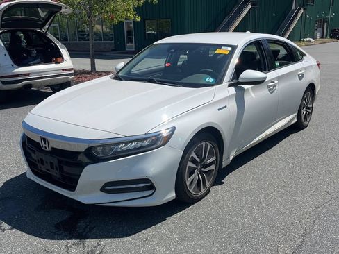 Used 2018 Honda Accord Hybrid image 2