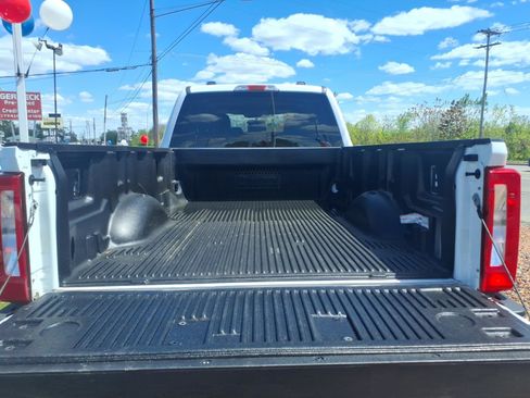 Used 2024 Ford F250 XLT AWD/4WD image 6