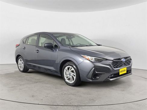 Certified 2025 Subaru Impreza 2.0i image 7