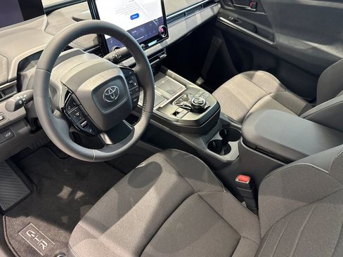 New 2026 Toyota C-HR AWD/4WD image 10