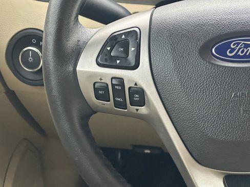 Used 2018 Ford Taurus SEL w/ Equipment Group 201A image 21