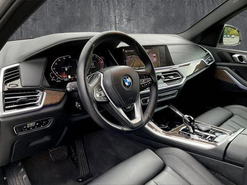 Used 2022 BMW X5 xDrive40i w/ Parking Assistance Package image 14