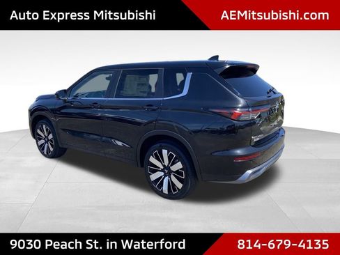 New 2026 Mitsubishi Outlander ES image 5