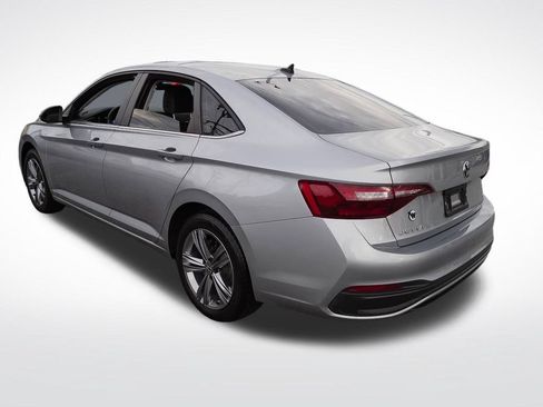 Used 2023 Volkswagen Jetta SE FWD image 5