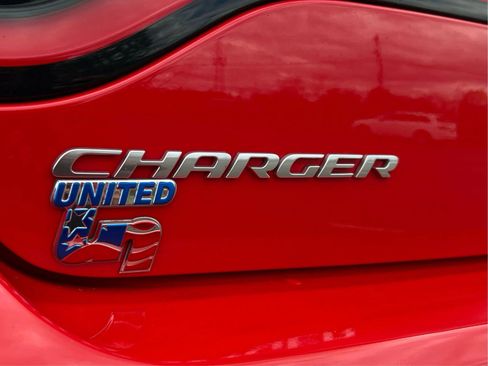 Used 2022 Dodge Charger SXT RWD image 22