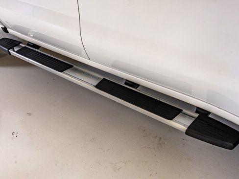 Used 2022 Chevrolet Silverado 1500 LTZ AWD/4WD image 12