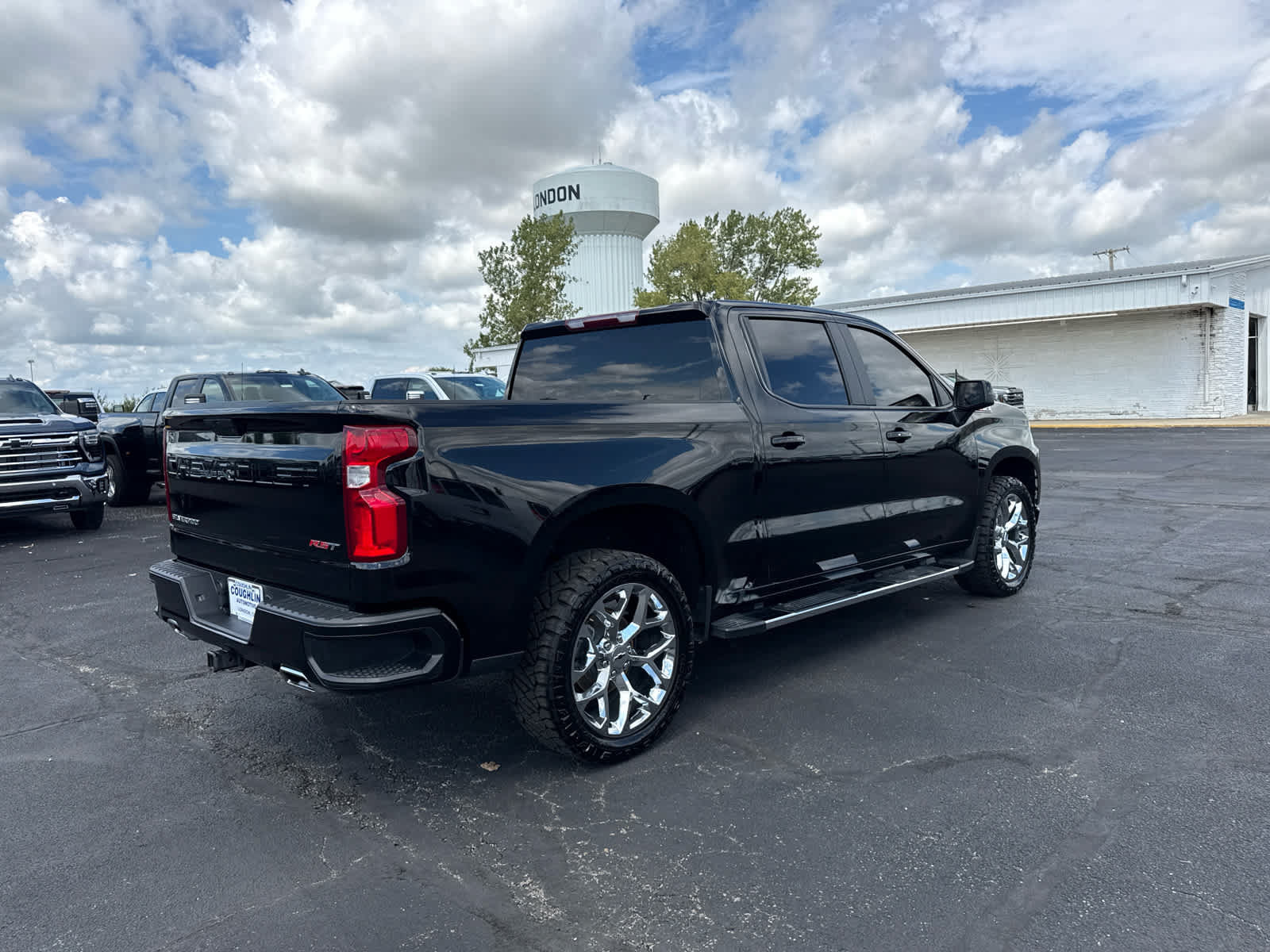 Certified 2022 Chevrolet Silverado 1500 RST AWD/4WD image 5