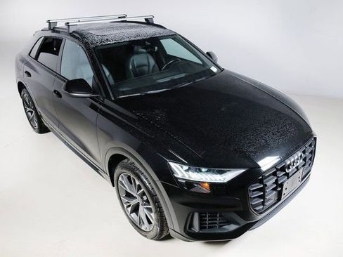 Certified 2023 Audi Q8 Premium w/ Black Optic Package image 4